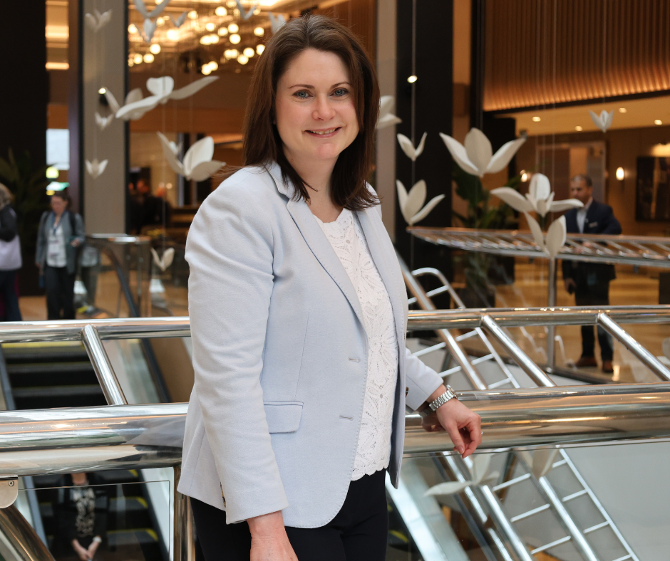 Amy Porath headshot